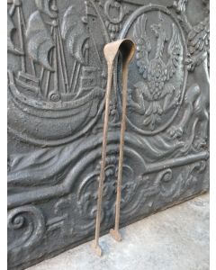 Antigua Tenaza Francés