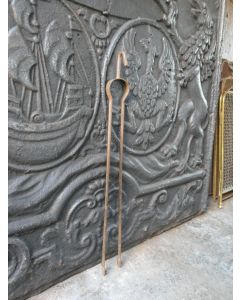 Antigua Tenaza Francés