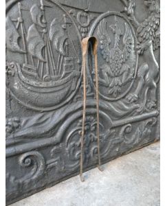 Antigua Tenaza Francés