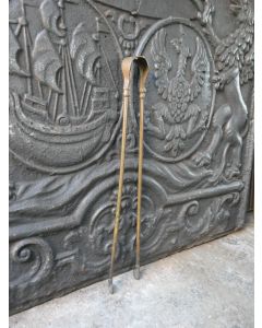 Antigua Tenaza Francés