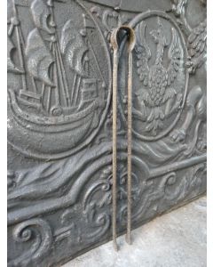 Antigua Tenaza Francés