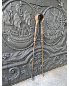 Antigua Tenaza Francés