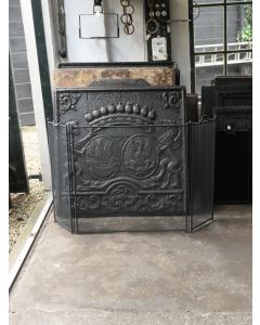 Salva Chispas Grande | Hecho a Mano, Nuevo | 85-126 cm de Ancho | 77 cm de Alto