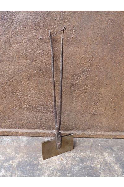Antiguo hierro de la galleta (hierro forjado y latón)