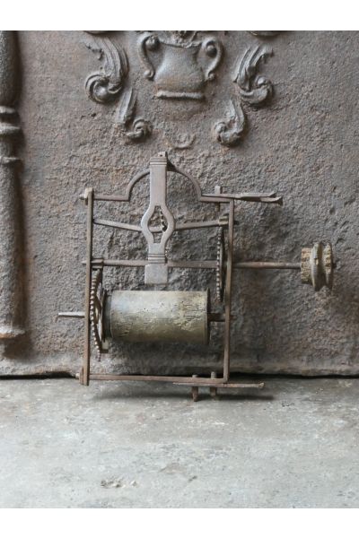 Asador Antiguo con Accionamiento de Peso