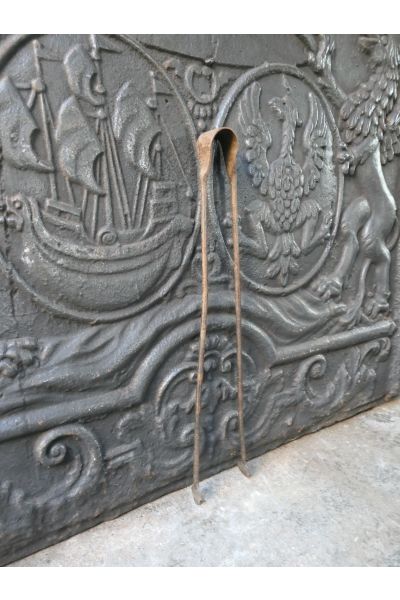 Antigua Tenaza Francés