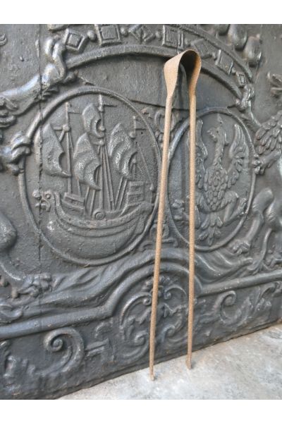 Antigua Tenaza Francés