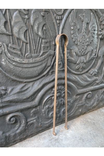 Antigua Tenaza Francés