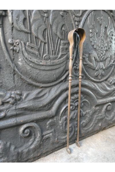 Antigua Tenaza Francés