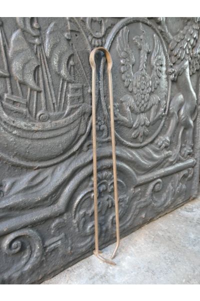 Antigua Tenaza Francés