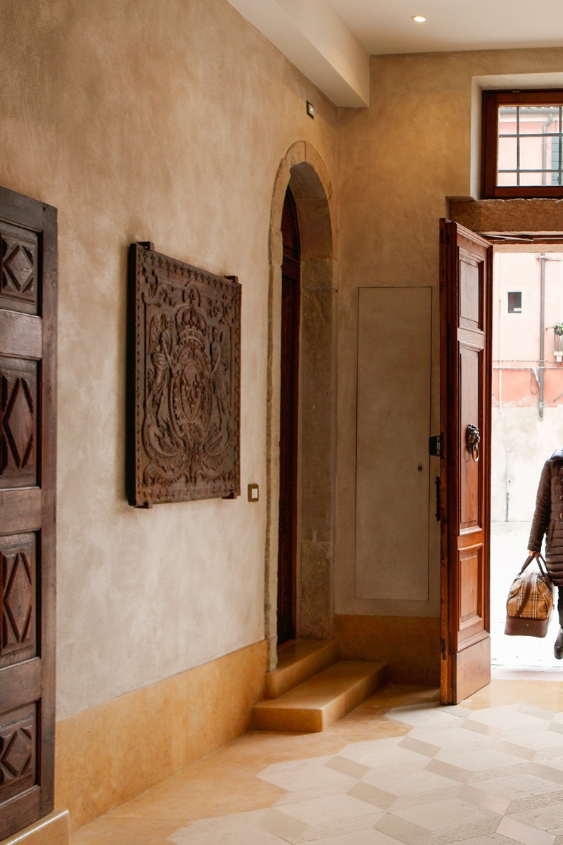 Placa de Chimenea como Decoración en Venecia