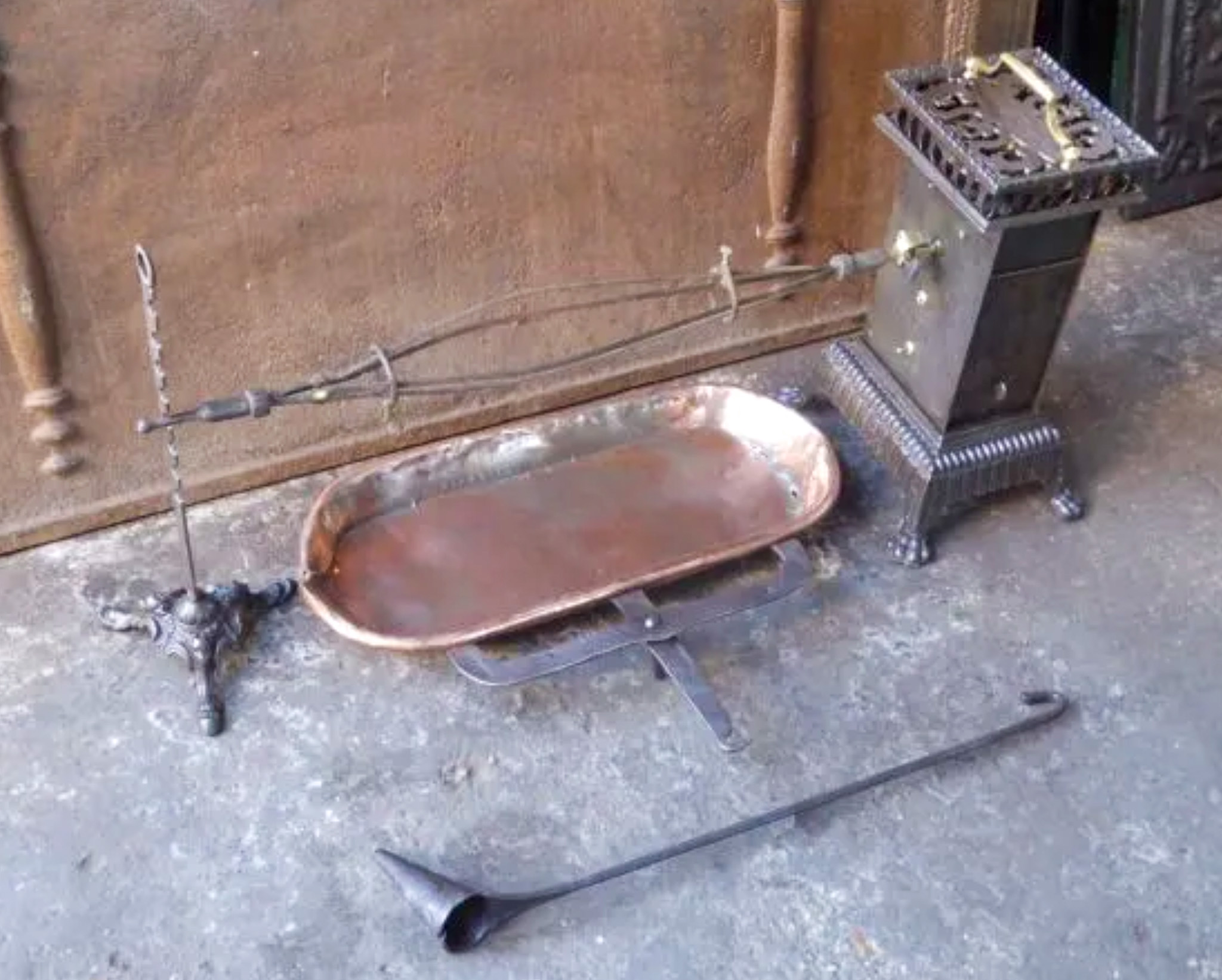 Conjunto de un asador de relojería